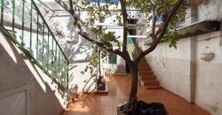 Oportunidad de casa con dos viviendas en calle Alegría !