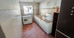 Oportunidad de casa con dos viviendas en calle Alegría !