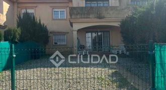 Adosado en Urb. Albatros, Martín Miguel