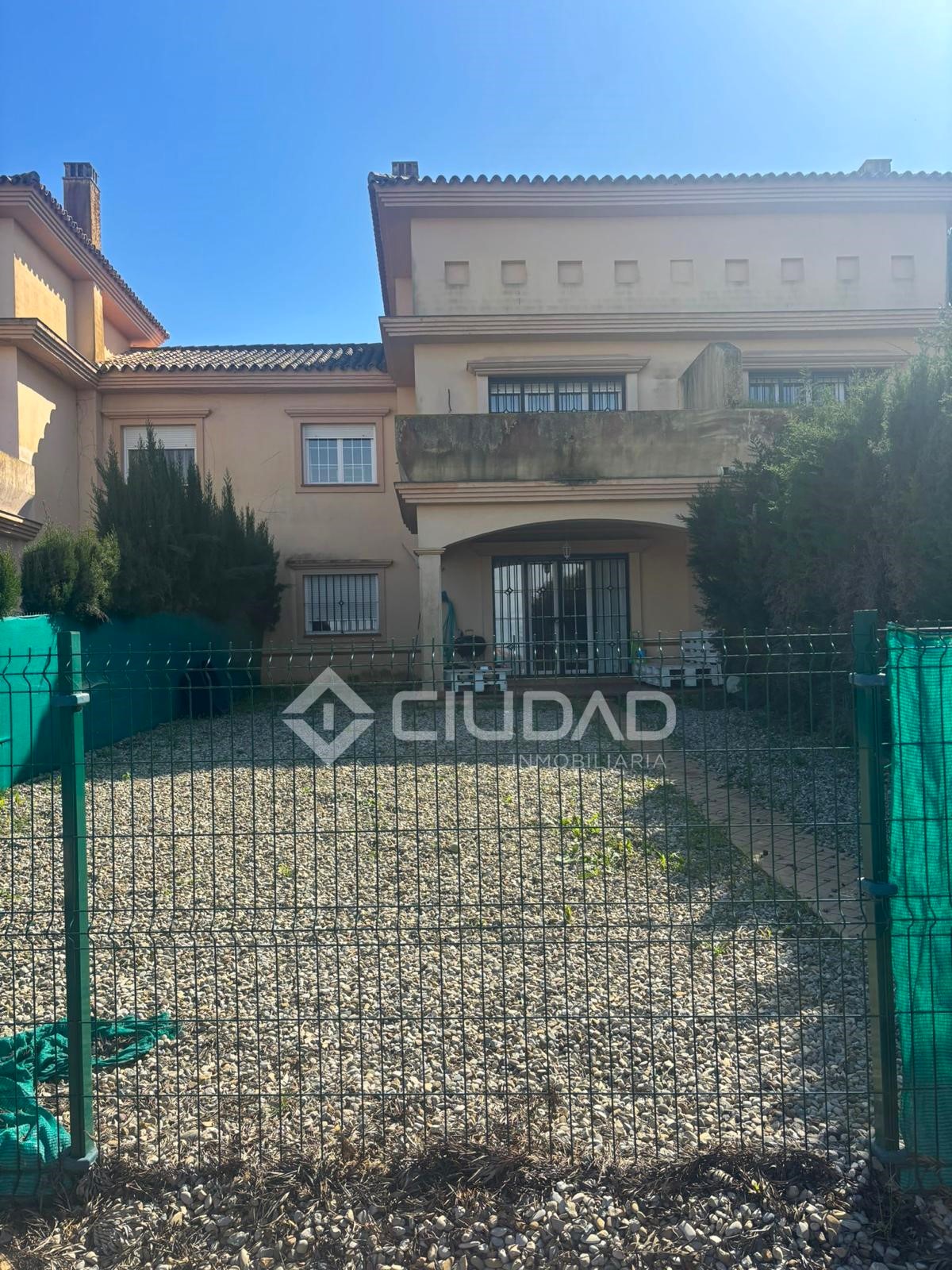 Adosado en Urb. Albatros, Martín Miguel
