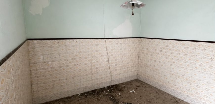 ✨🏡 Vivienda para reformar en Paradas – Gran oportunidad de inversión 🏡✨