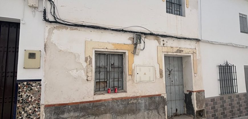 ✨🏡 Vivienda para reformar en Arahal – Gran oportunidad de inversión 🏡✨