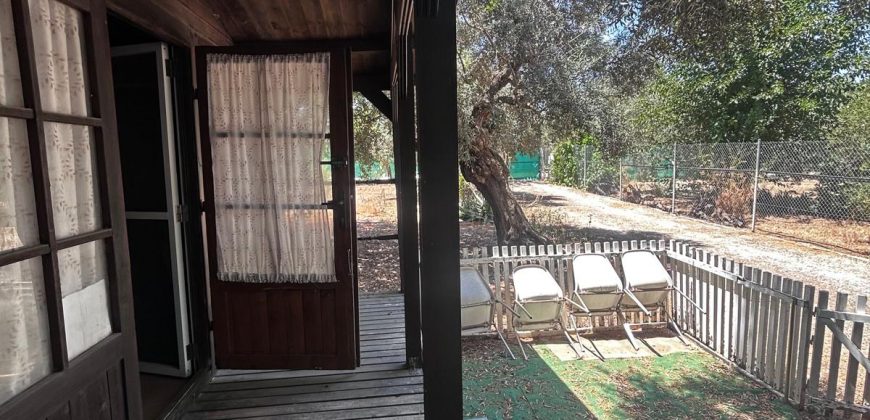 🏡¡PARCELA EN VENTA CON 3 CASAS DE MADERA !🏡