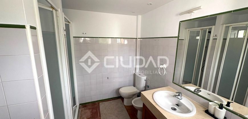 Chalet independiente con piscina en Martín Miguel
