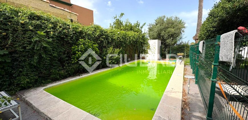 Chalet independiente con piscina en Martín Miguel