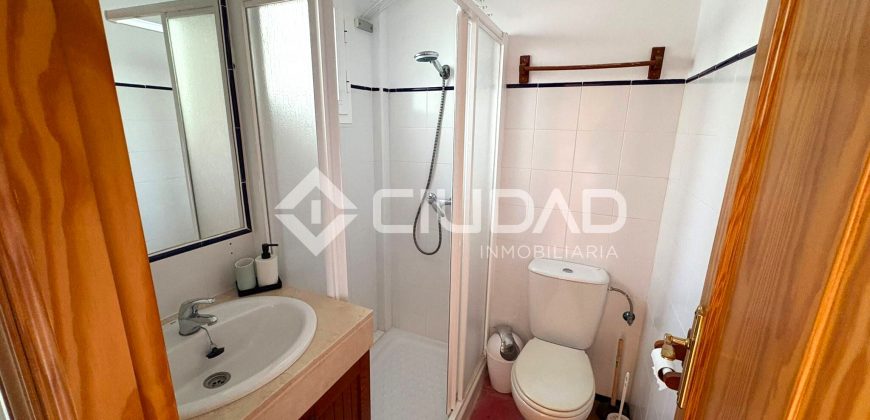 Chalet independiente con piscina en Martín Miguel