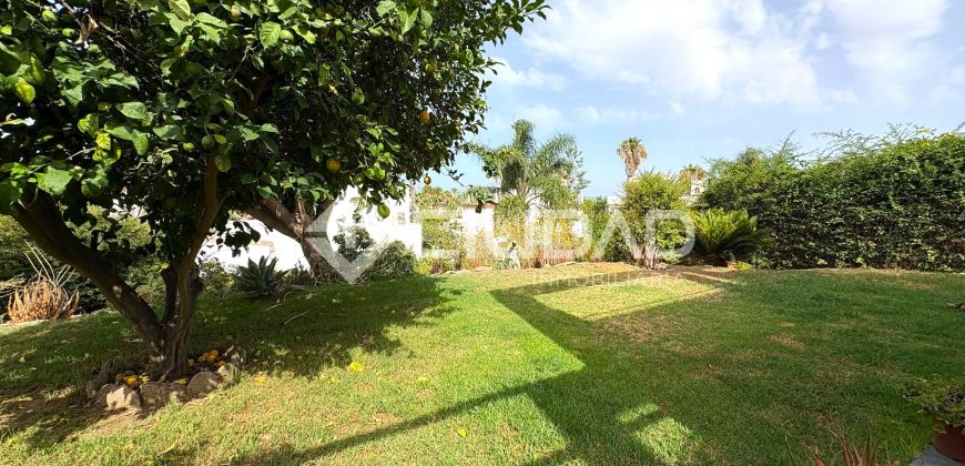 Chalet independiente con piscina en Martín Miguel