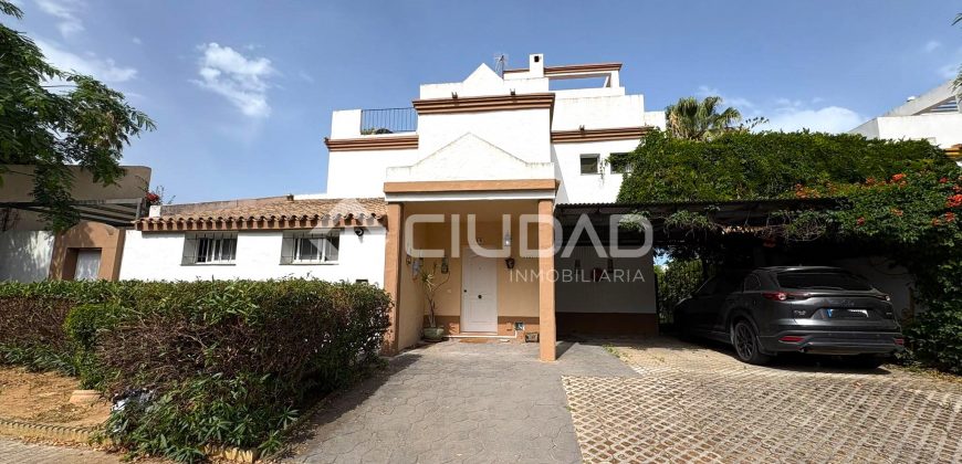 Chalet independiente con piscina en Martín Miguel