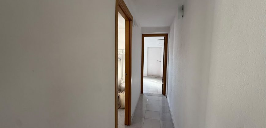 Casa en el Centro: Espacio y Comodidad en Dos Plantas! Calle Cuesta Portillo !