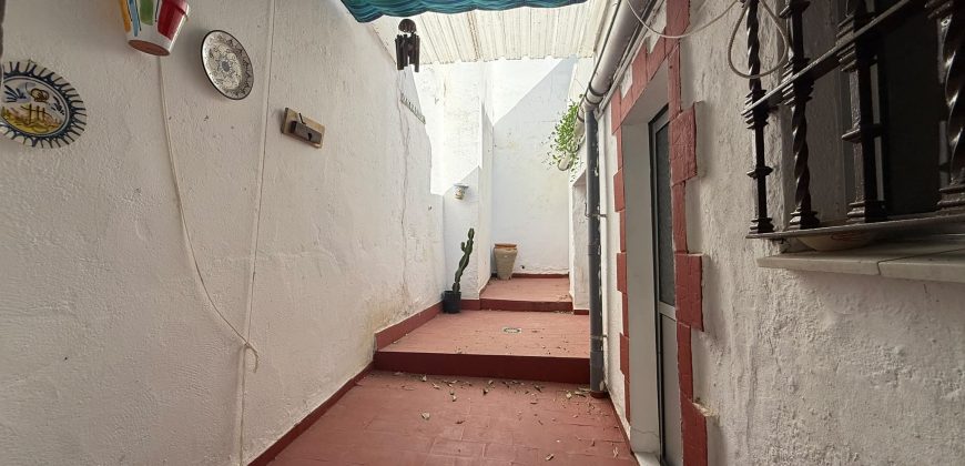 Casa en el Centro: Espacio y Comodidad en Dos Plantas! Calle Cuesta Portillo !