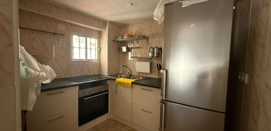 Casa en el Centro: Espacio y Comodidad en Dos Plantas! Calle Cuesta Portillo !