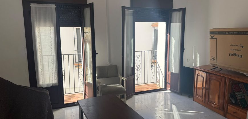 Casa en el Centro: Espacio y Comodidad en Dos Plantas! Calle Cuesta Portillo !
