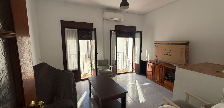 Casa en el Centro: Espacio y Comodidad en Dos Plantas! Calle Cuesta Portillo !
