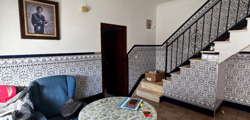 🏡¡VIVIENDA EN VENTA EN PARADAS !🏡