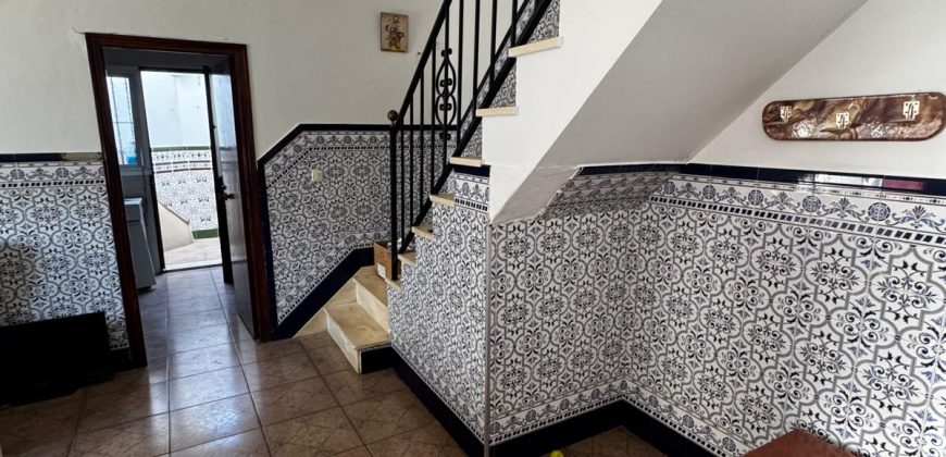 🏡¡VIVIENDA EN VENTA EN PARADAS !🏡