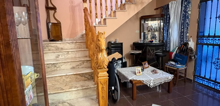CASA UNIFAMILIAR