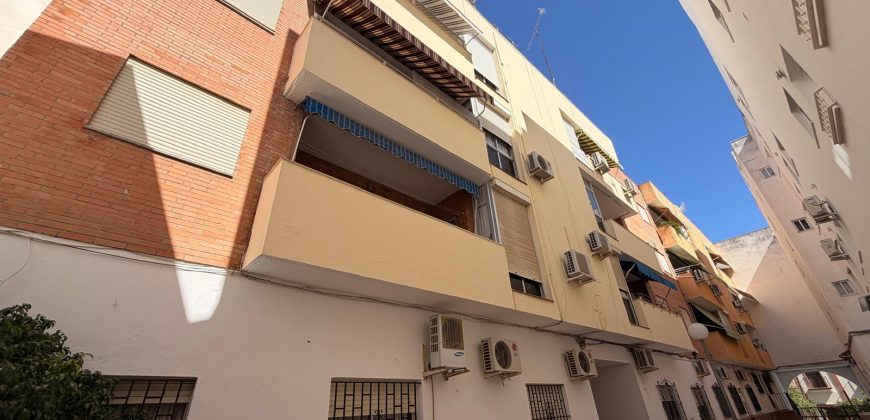 Amplio y Luminoso Piso de 3 Habitaciones en Zona Puerta Sevilla! Morón de la Frontera !
