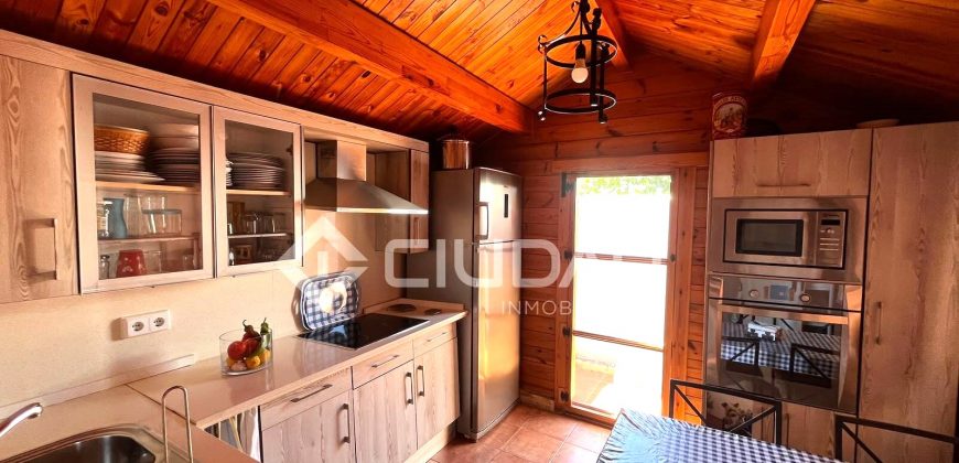 Acogedora casa con terreno y piscina junto a Jaramar – La Jara