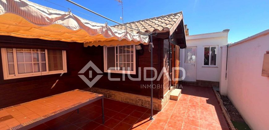 Acogedora casa con terreno y piscina junto a Jaramar – La Jara