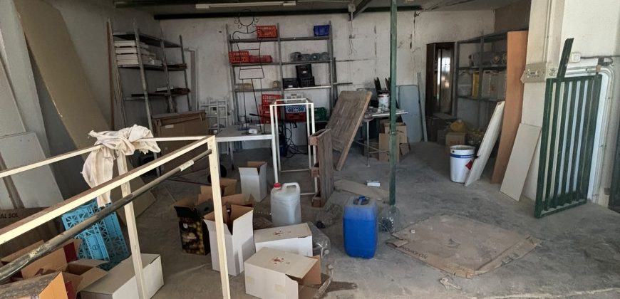 🏡¡VIVIENDA TOTALMENTE DIÁFANA DIVIDIDA EN 3 PLANTAS , ANTIGUA CARPINTERÍA !🏡
