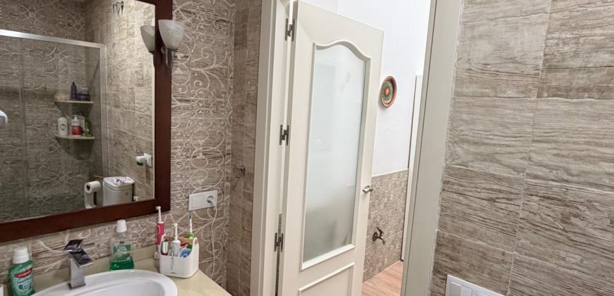 Acogedora Casa en Avenida de Pruna con Espacios Amplios y Confortables!! Morón de la Frontera.