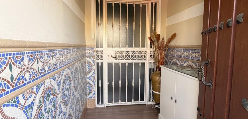 Acogedora Casa en Avenida de Pruna con Espacios Amplios y Confortables!! Morón de la Frontera.