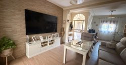 Acogedora Casa en Avenida de Pruna con Espacios Amplios y Confortables!! Morón de la Frontera.