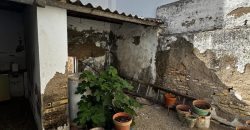 ✨🏡 Vivienda para reformar en Paradas – Gran oportunidad de inversión 🏡✨