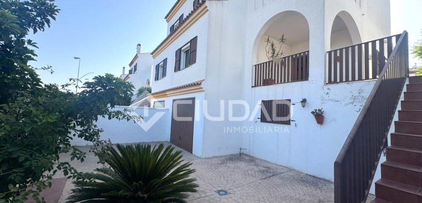 Chalet en Los Castillete en Av. Al-Ándalus