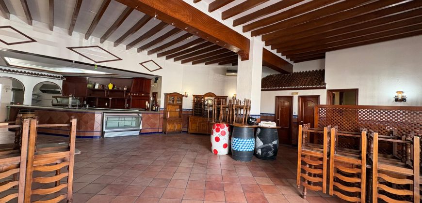 Oportunidad Única: Local Comercial con Vivienda en Planta Primera! Morón de la Frontera.