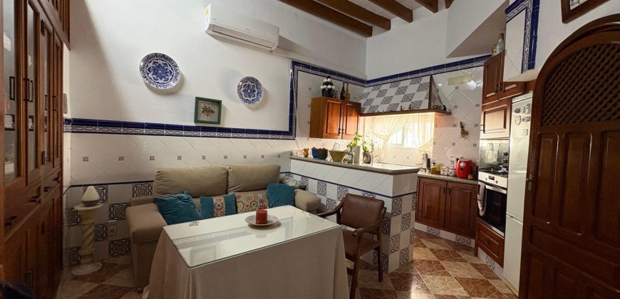 Oportunidad Única: Local Comercial con Vivienda en Planta Primera! Morón de la Frontera.