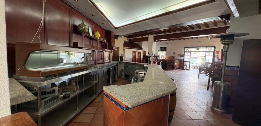Oportunidad Única: Local Comercial con Vivienda en Planta Primera! Morón de la Frontera.
