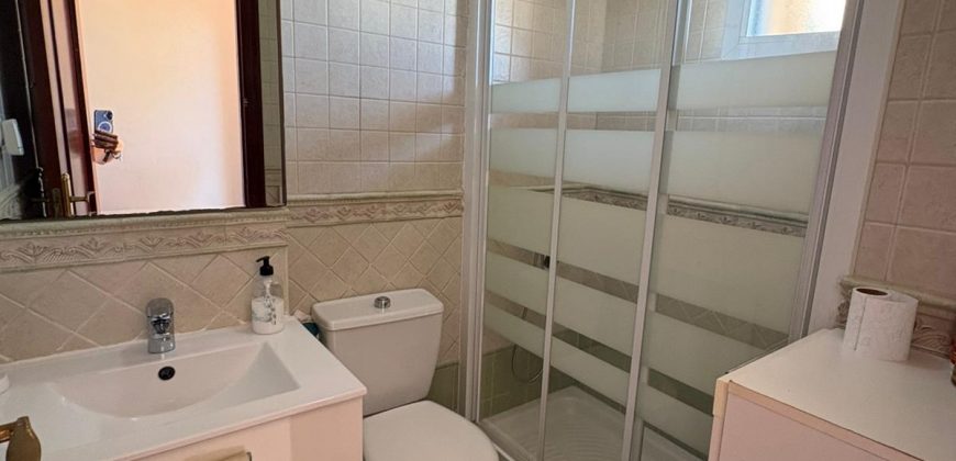 Amplia y Luminosa Vivienda con Atico en Ubicación Privilegiada Calle Vilches!