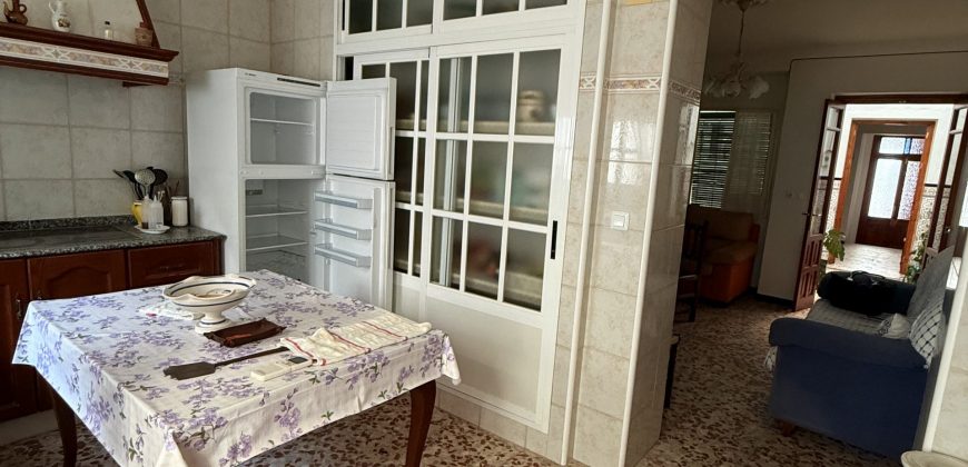 CASA EN FUENTES DE ANDALUCÍA