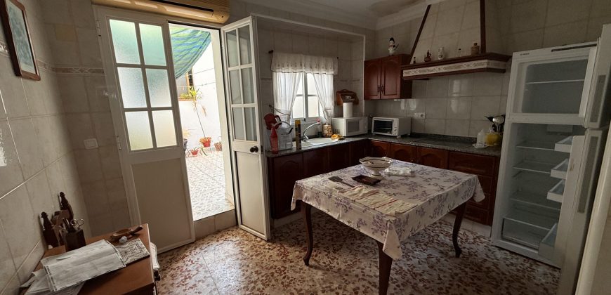 CASA EN FUENTES DE ANDALUCÍA