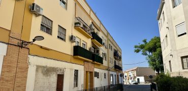 PISO EN BARRIO LA GUITA