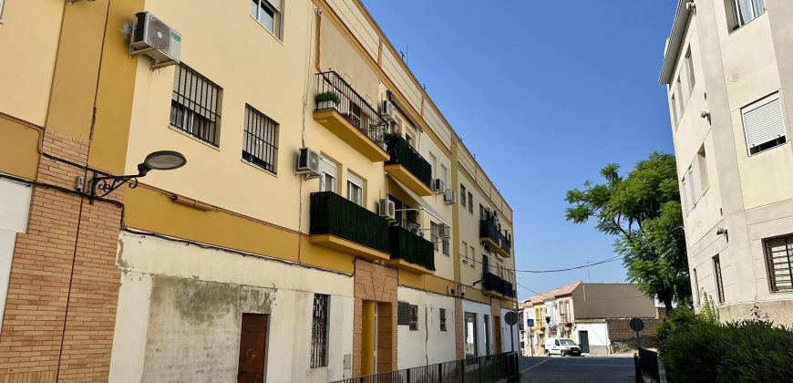 PISO EN BARRIO LA GUITA
