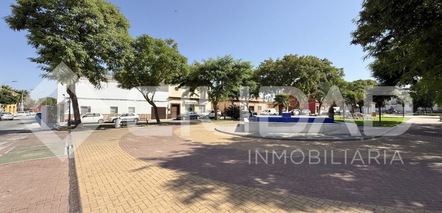Casa de 3 plantas – Zona El Gamo, El Cuervo