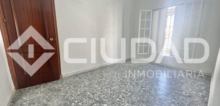 Piso en planta baja – Zona Avenida Pablo Iglesias, Las Cabezas de San Juan