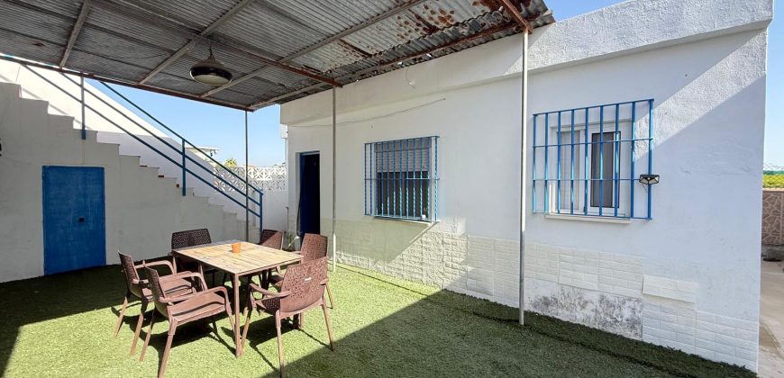 PARCELA RÚSTICA CON 2 VIVIENDAS ZONA TRES PIEDRAS- CHIPIONA