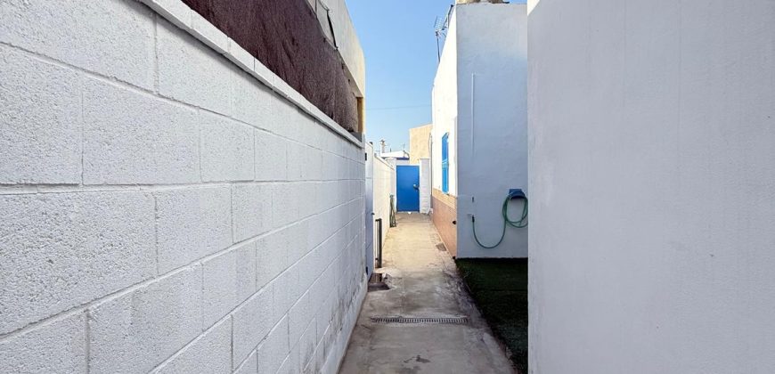 PARCELA RÚSTICA CON 2 VIVIENDAS ZONA TRES PIEDRAS- CHIPIONA