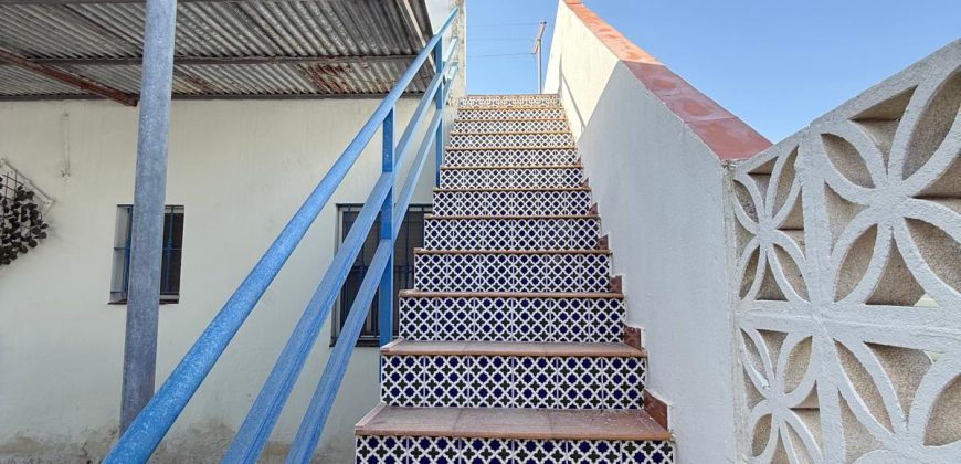 PARCELA RÚSTICA CON 2 VIVIENDAS ZONA TRES PIEDRAS- CHIPIONA