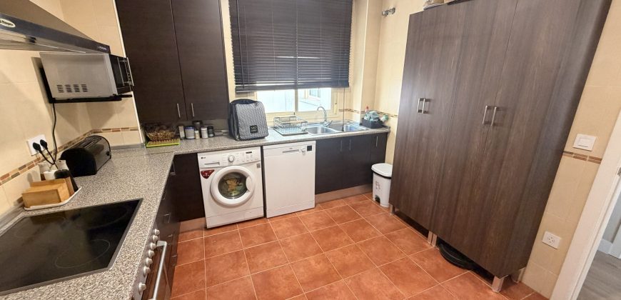 Piso Exterior Reformado con Amplias Terrazas y Lavadero en Segunda Planta! Zona Pantano.