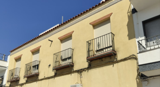 Piso Exterior Reformado con Amplias Terrazas y Lavadero en Segunda Planta! Zona Pantano.