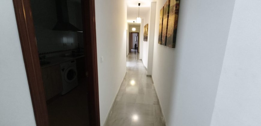 Piso en Planta Baja con Espacios Exteriores Privados!