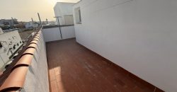 Piso Exterior Reformado con Amplias Terrazas y Lavadero en Segunda Planta! Zona Pantano.