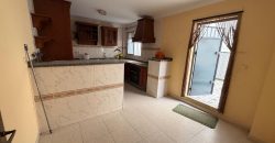 Amplia Casa en La Merced: Ideal para Familias o Inversores!
