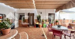 Casa de 3 plantas – Zona El Gamo, El Cuervo