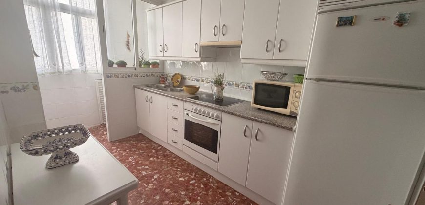 Acogedor Piso con Terraza y Azotea Comunitaria en Ubicación Privilegiada! Zona Victoria !
