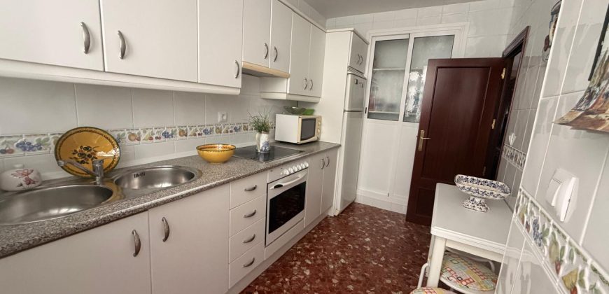 Acogedor Piso con Terraza y Azotea Comunitaria en Ubicación Privilegiada! Zona Victoria !